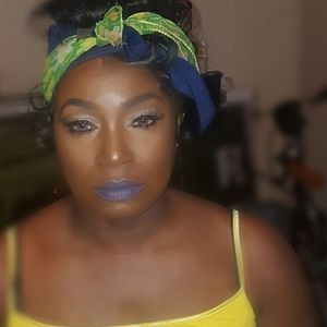 Meet your Posher, Sabrina